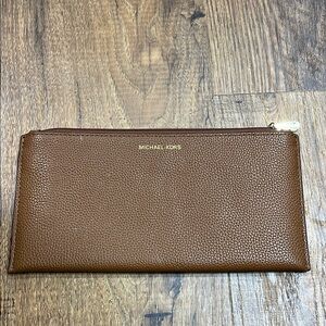 Michael Kors / Brown Pebbled Leather Wallet